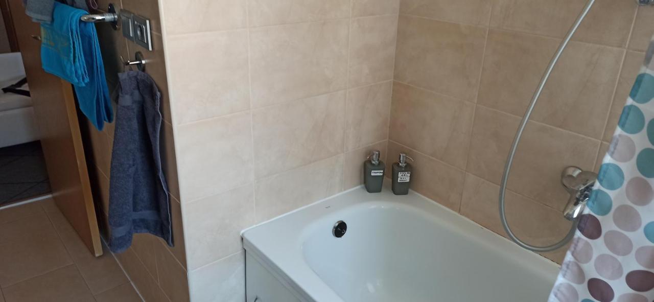 Cozy Telliskivi Apartment Near City Centre Tallinn Extérieur photo